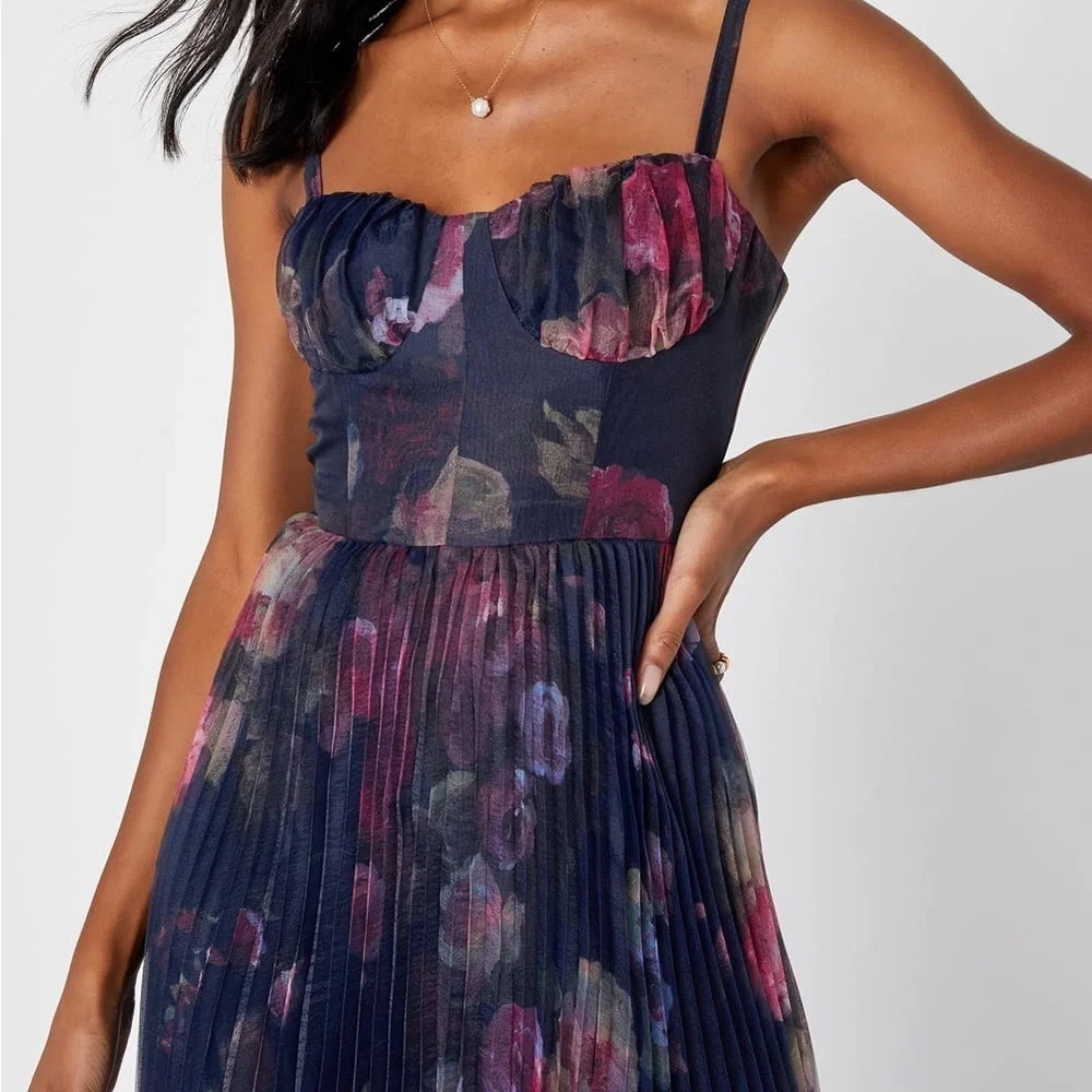 Alluring Invite Midnight Blue Floral Pleated Bustier Midi Dress - Picture 4 of 9